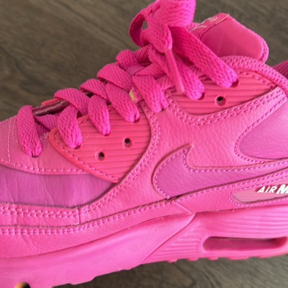 Nike Air Max 90 in Laser Fuchsia - Picture 11 of 11